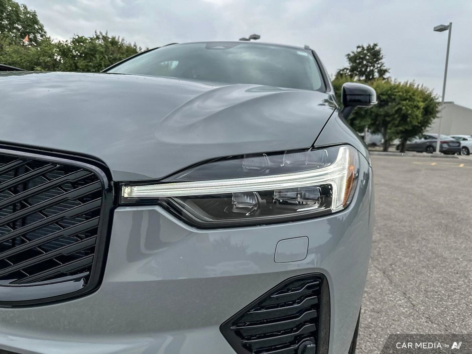 2026 Volvo XC60 Core Dark Theme-11