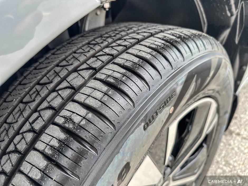 2026 Volvo XC60 Core Dark Theme-10