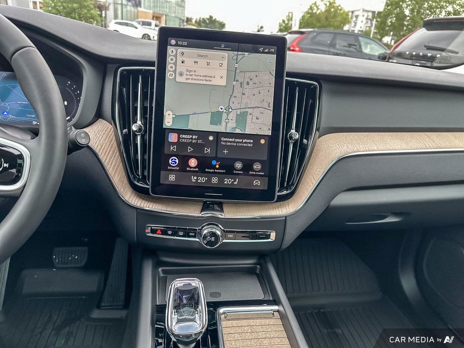 2026 Volvo XC60 Core Dark Theme-19