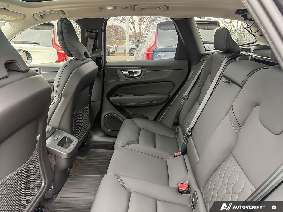 2026 Volvo XC60 Plus Dark Theme-23