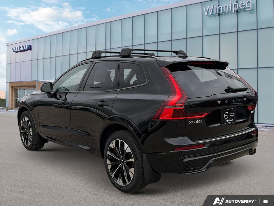 2026 Volvo XC60 Plus Dark Theme-3