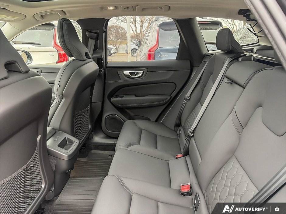 2026 Volvo XC60 Plus Dark Theme-23