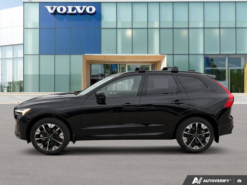 2026 Volvo XC60 Plus Dark Theme-2