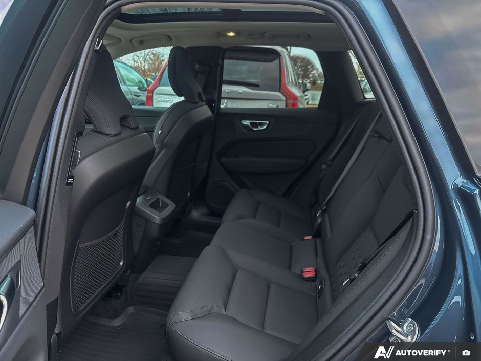 2026 Volvo XC60 Core Dark Theme-22