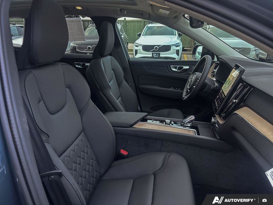 2026 Volvo XC60 Core Dark Theme-22