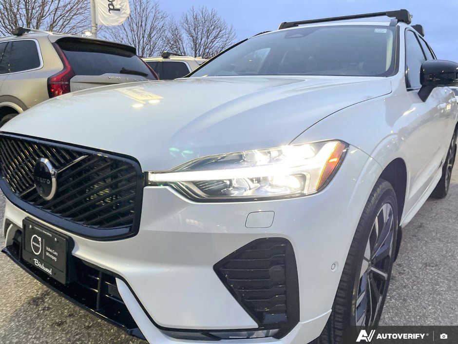 2026 Volvo XC60 Plus Dark Theme-11