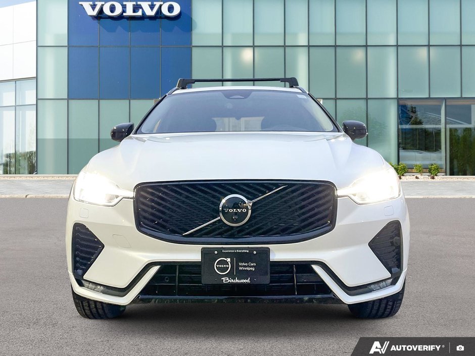 2026 Volvo XC60 Plus Dark Theme-5