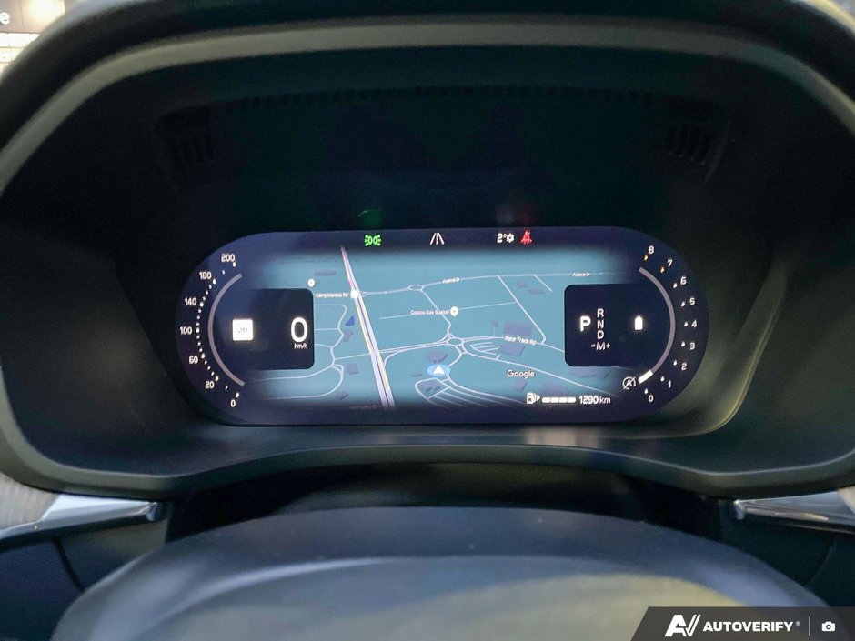 2026 Volvo XC60 Plus Dark Theme-15