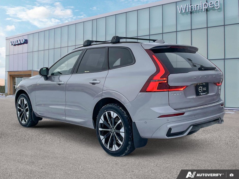 2026 Volvo XC60 Plus Dark Theme-3