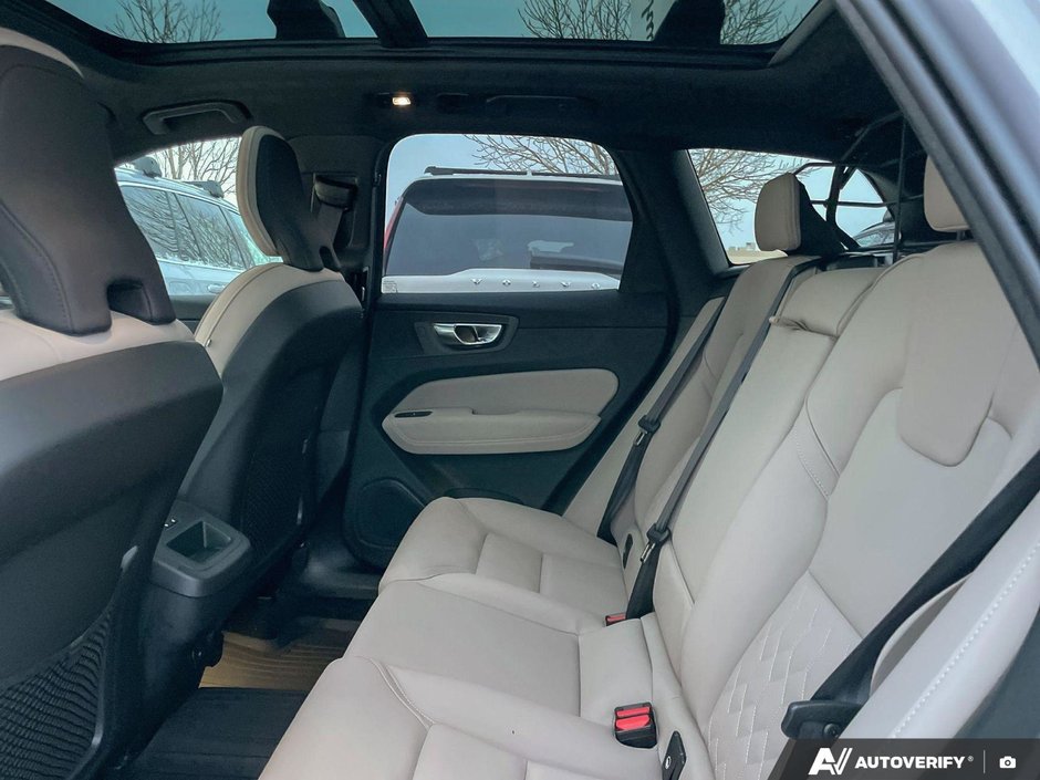 2026 Volvo XC60 Plus Dark Theme-23