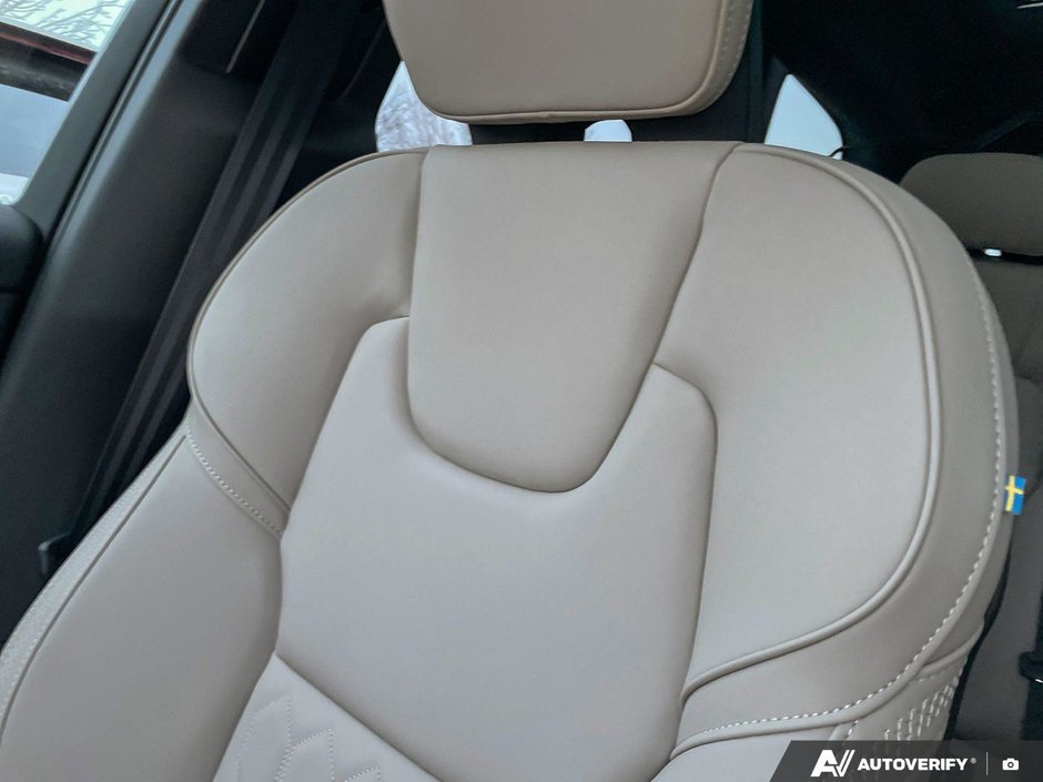 2026 Volvo XC60 Plus Dark Theme-20