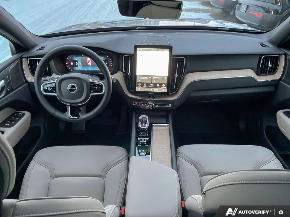 2026 Volvo XC60 Plus Dark Theme-24