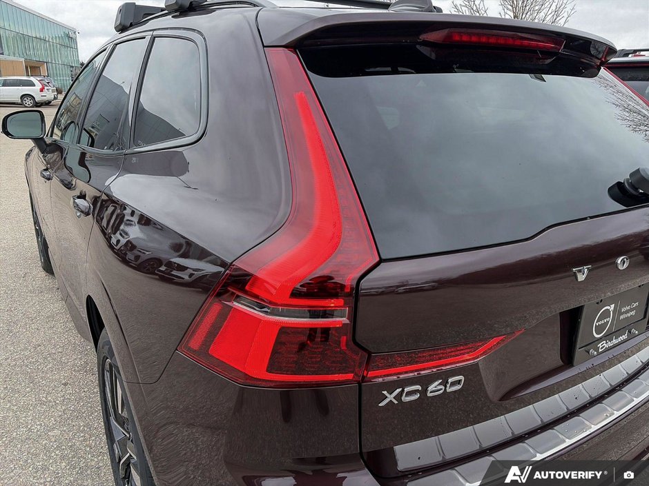 2026 Volvo XC60 Plus Dark Theme-12