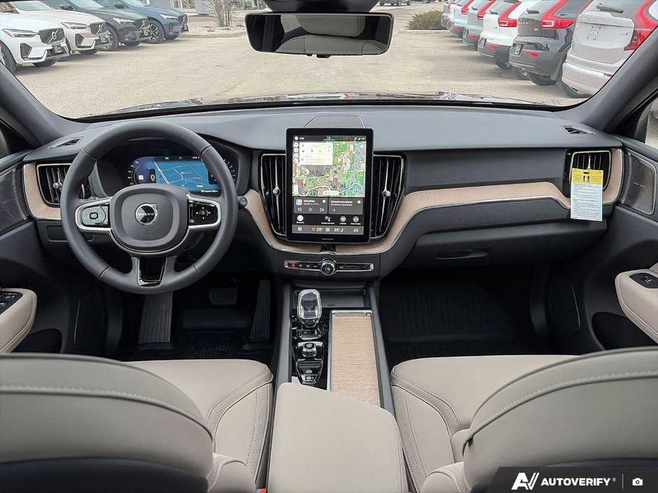 2026 Volvo XC60 Plus Dark Theme-24