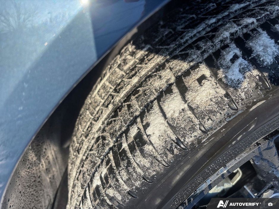 2026 Volvo XC60 Ultra Black Edition-9