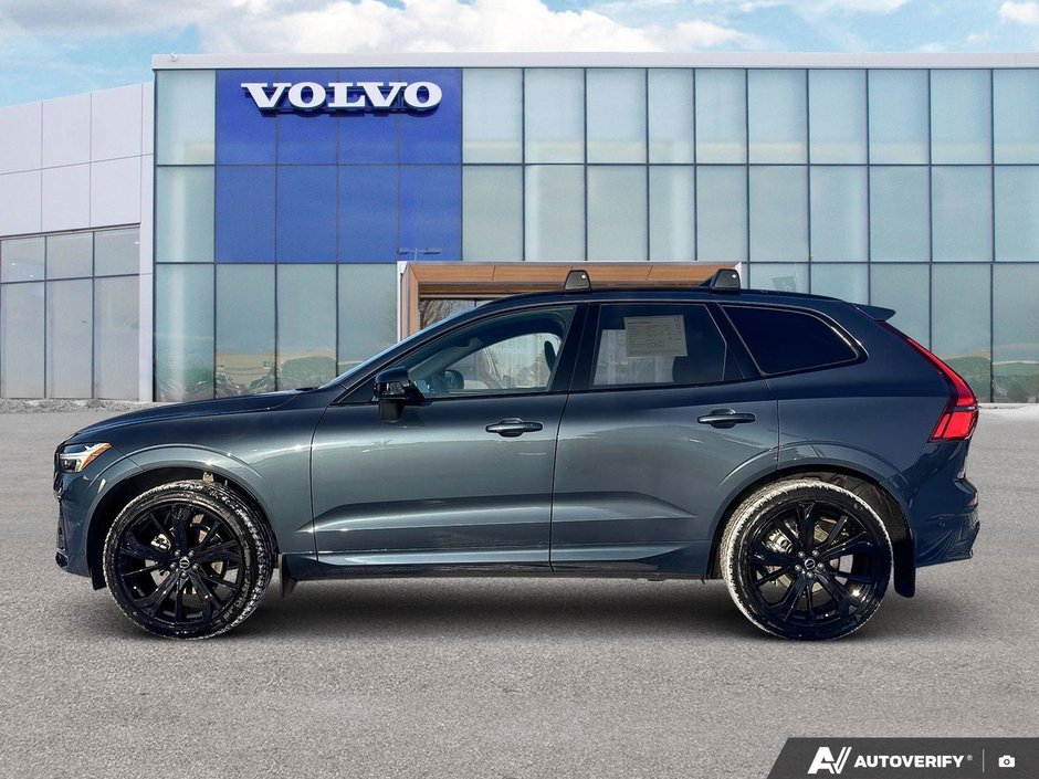 2026 Volvo XC60 Ultra Black Edition-1
