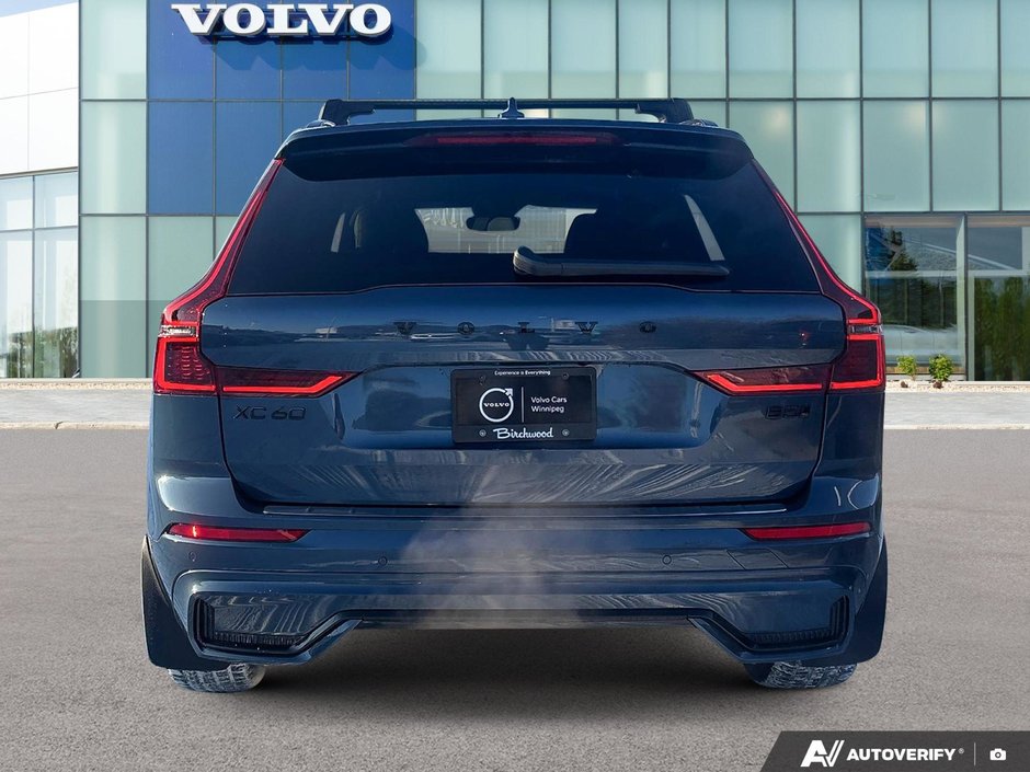 2026 Volvo XC60 Ultra Black Edition-4