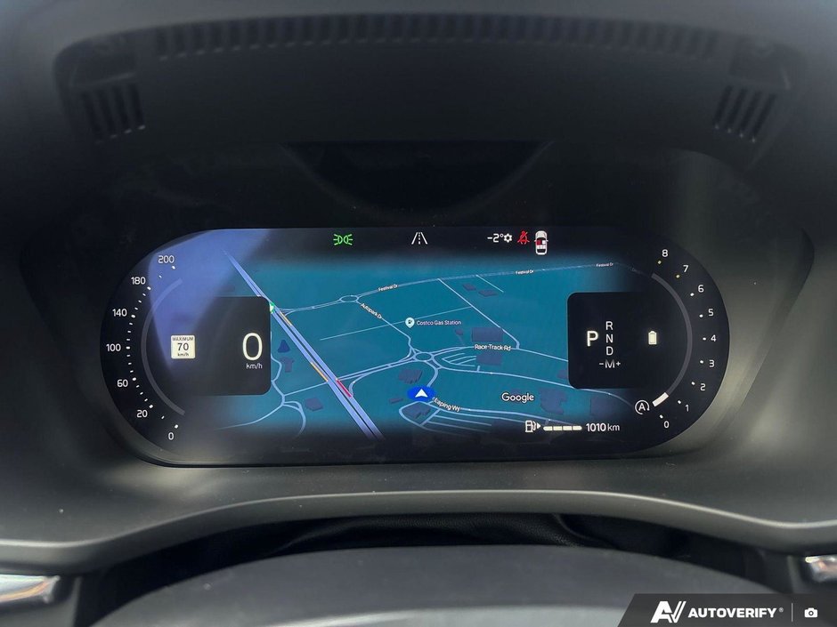 2026 Volvo XC60 Ultra Dark Theme-14