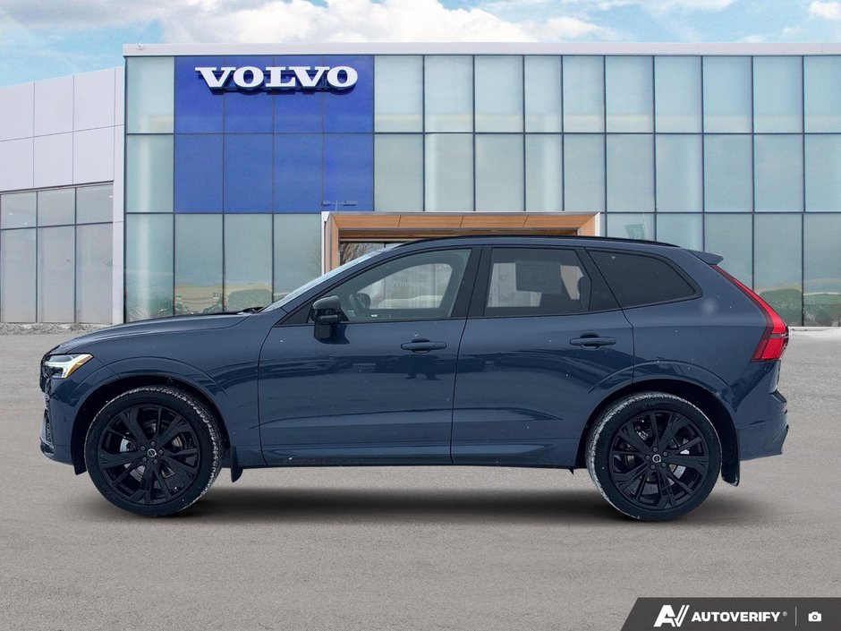 2026 Volvo XC60 Ultra Black Edition-2