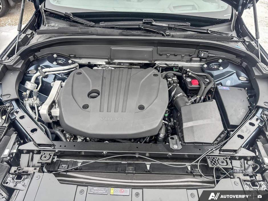 2026 Volvo XC60 Ultra Black Edition-7