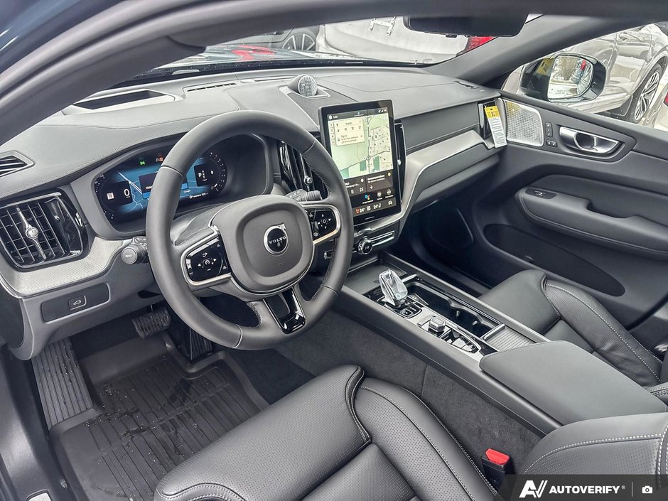 2026 Volvo XC60 Ultra Black Edition-12