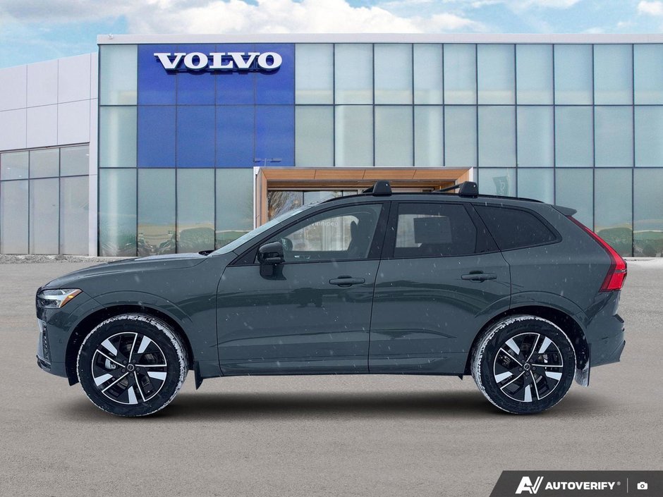 2026 Volvo XC60 Plus Dark Theme-1