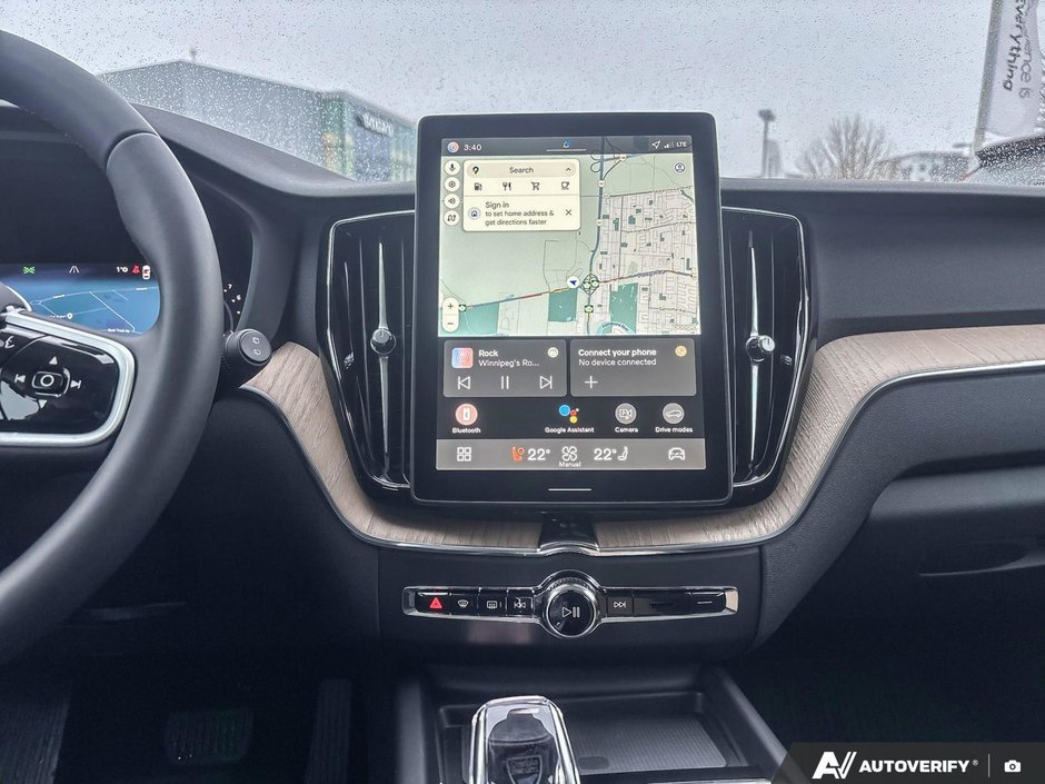 2026 Volvo XC60 Plus Dark Theme-18