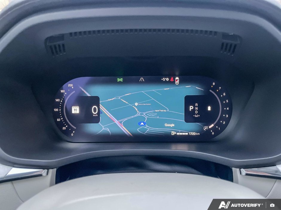 2026 Volvo XC60 Ultra Dark Theme-15