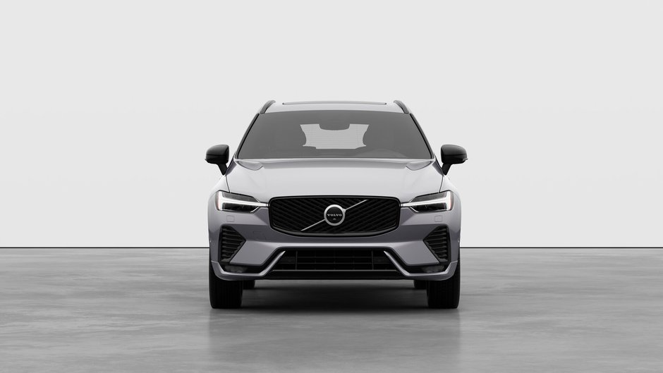 2026 Volvo XC60 Plus Dark Theme-4