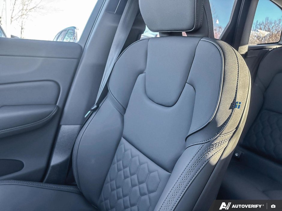 2026 Volvo XC60 Plus Dark Theme-19