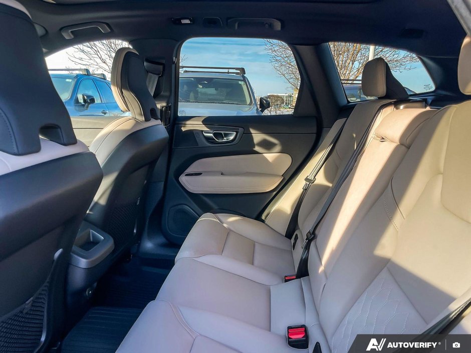 2026 Volvo XC60 Core Dark Theme-22