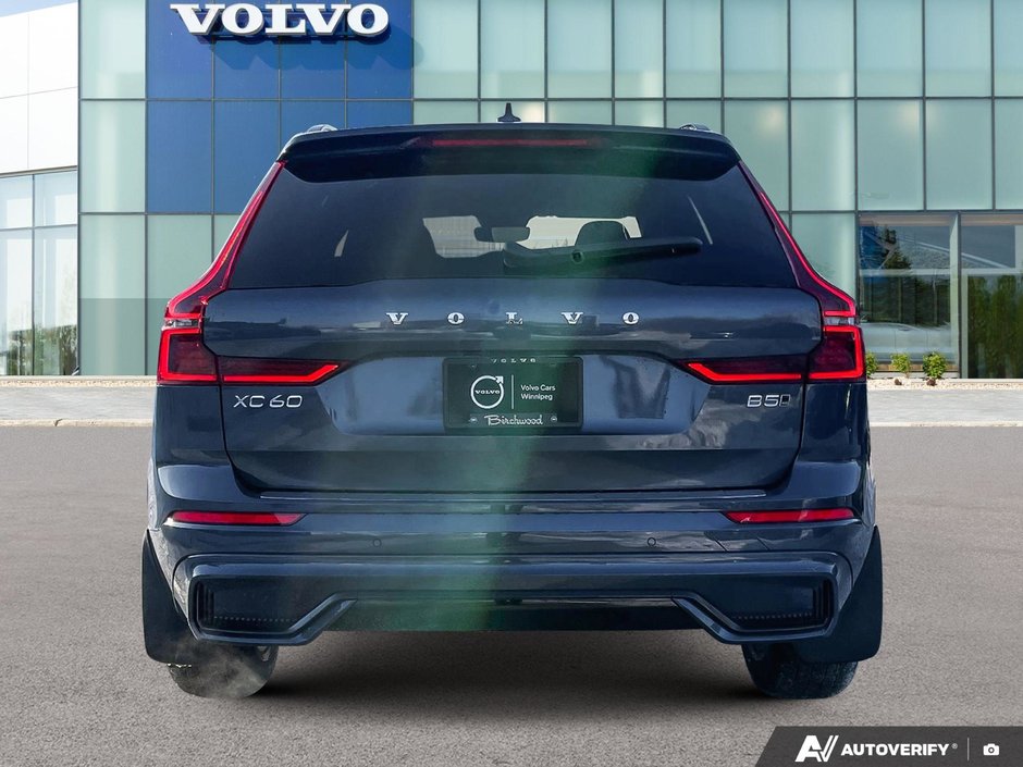 2026 Volvo XC60 Core Dark Theme-4