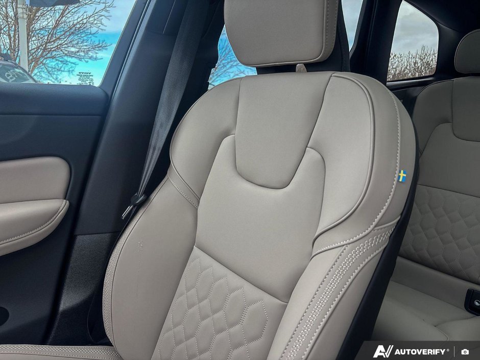 2026 Volvo XC60 Core Dark Theme-19