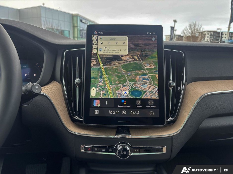 2026 Volvo XC60 Core Dark Theme-19