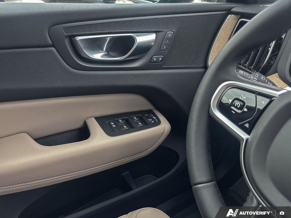 2026 Volvo XC60 Core Dark Theme-16