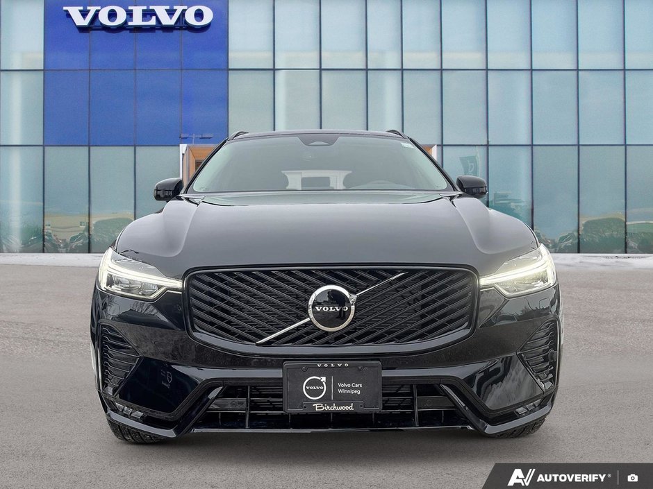 2026 Volvo XC60 Core Dark Theme-4
