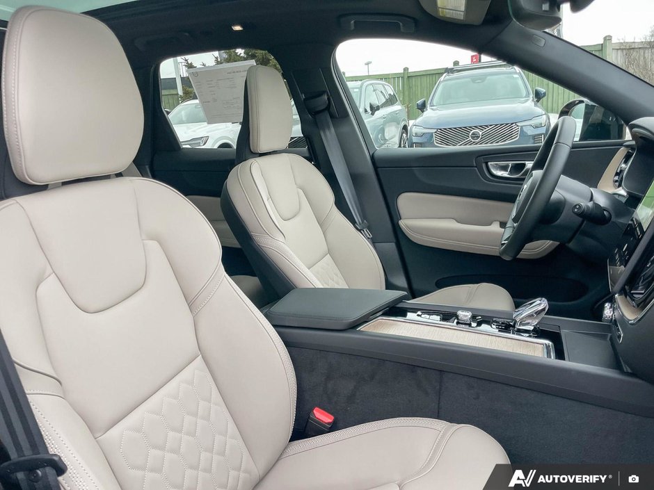 2026 Volvo XC60 Core Dark Theme-22