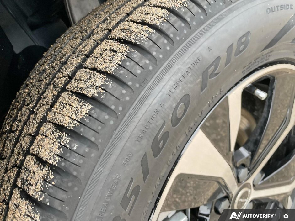 2026 Volvo XC60 Core Dark Theme-10