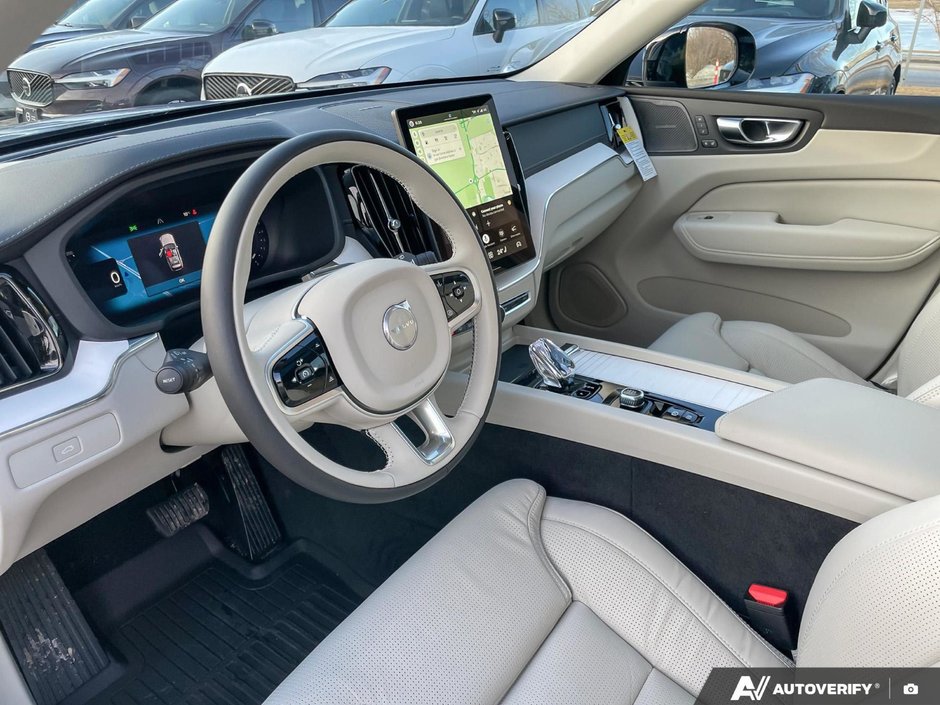 2026 Volvo XC60 Ultra Dark Theme-13