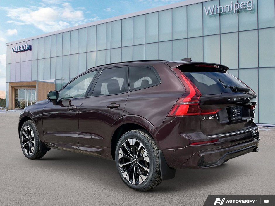 2026 Volvo XC60 Ultra Dark Theme-2