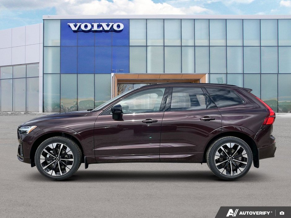 2026 Volvo XC60 Ultra Dark Theme-1