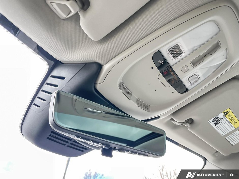 2026 Volvo XC60 Ultra Dark Theme-20