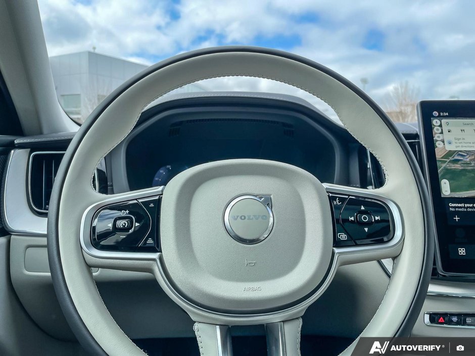2026 Volvo XC60 Ultra Dark Theme-14