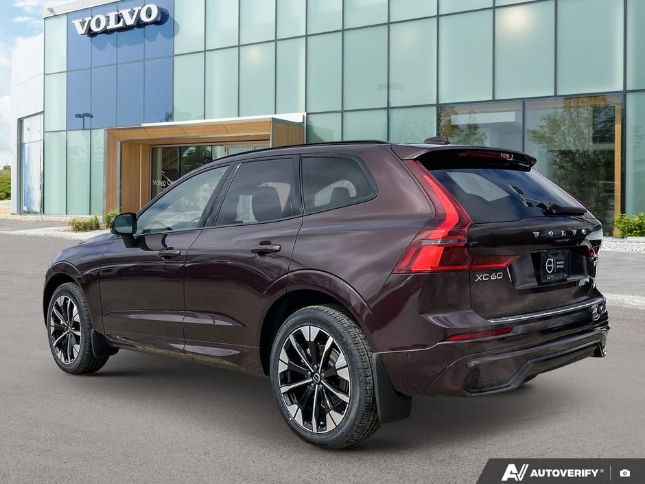 2026 Volvo XC60 Ultra Dark Theme-3