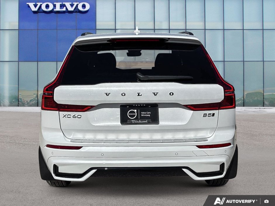 2026 Volvo XC60 Plus Dark Theme-3
