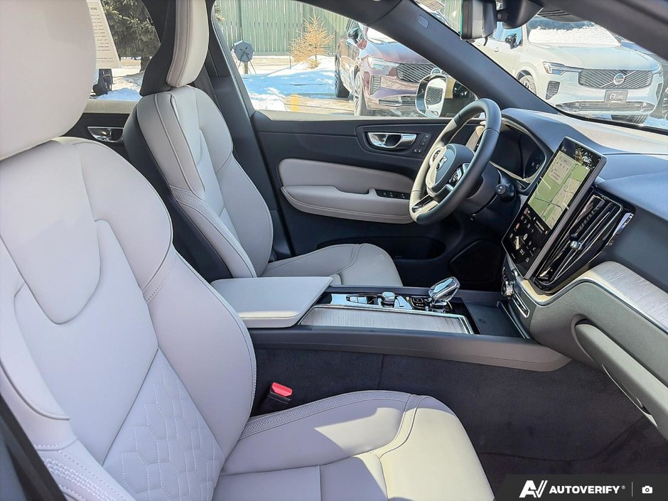 2026 Volvo XC60 Core Dark Theme-22