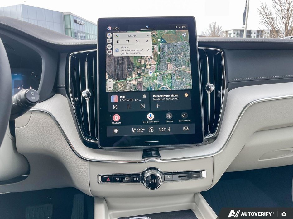 2026 Volvo XC60 Ultra Dark Theme-18