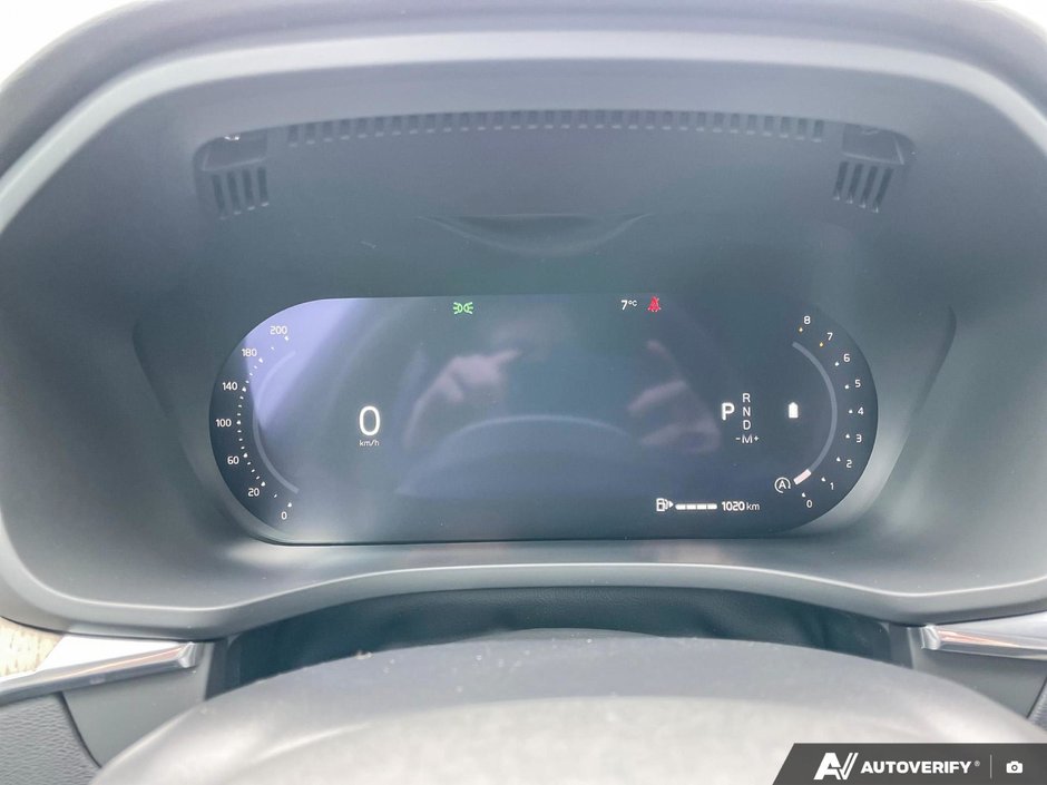 2026 Volvo XC60 Core Dark Theme-15