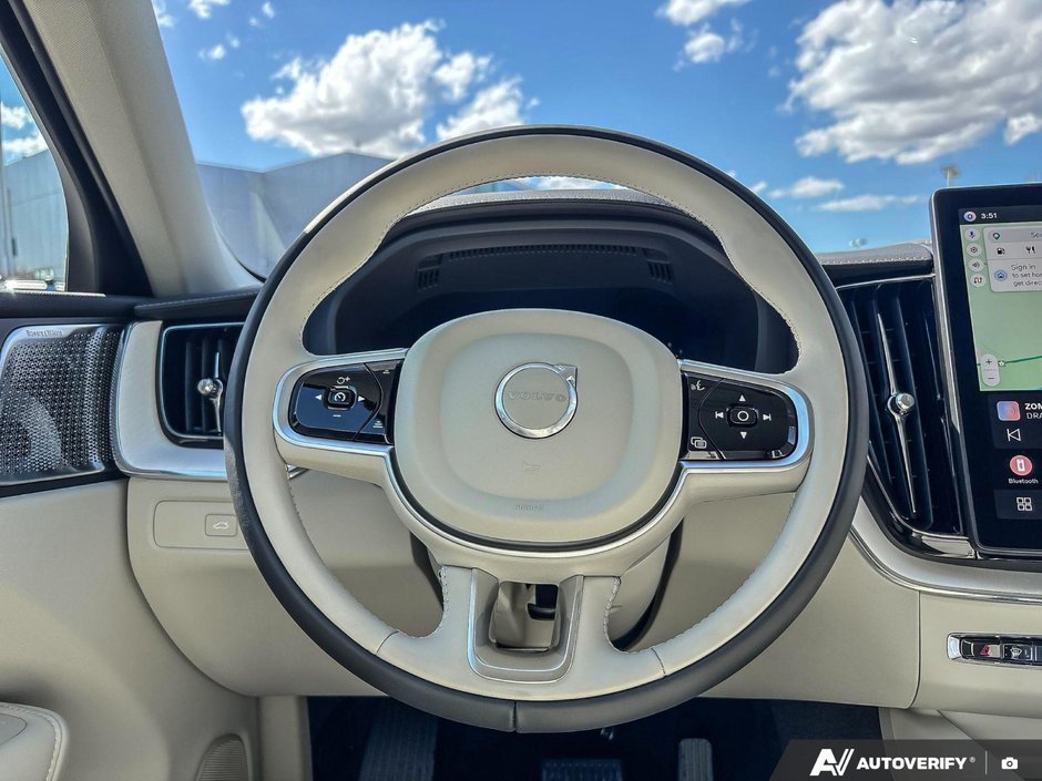 2026 Volvo XC60 Ultra Dark Theme-14