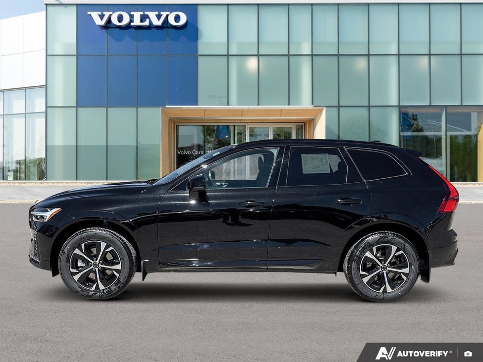 2026 Volvo XC60 Core Dark Theme-2